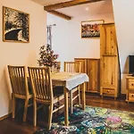Apartament Pod Modrzewiem