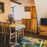Apartament Pod Modrzewiem